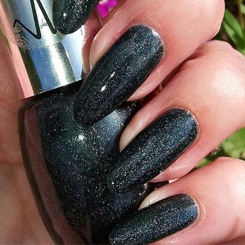 Noir- Vivien Kondor Summer Collection image 0